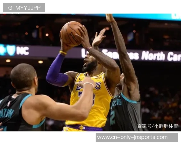 湖人队与黄蜂队在2018年12月16号的精彩对决回顾与分析